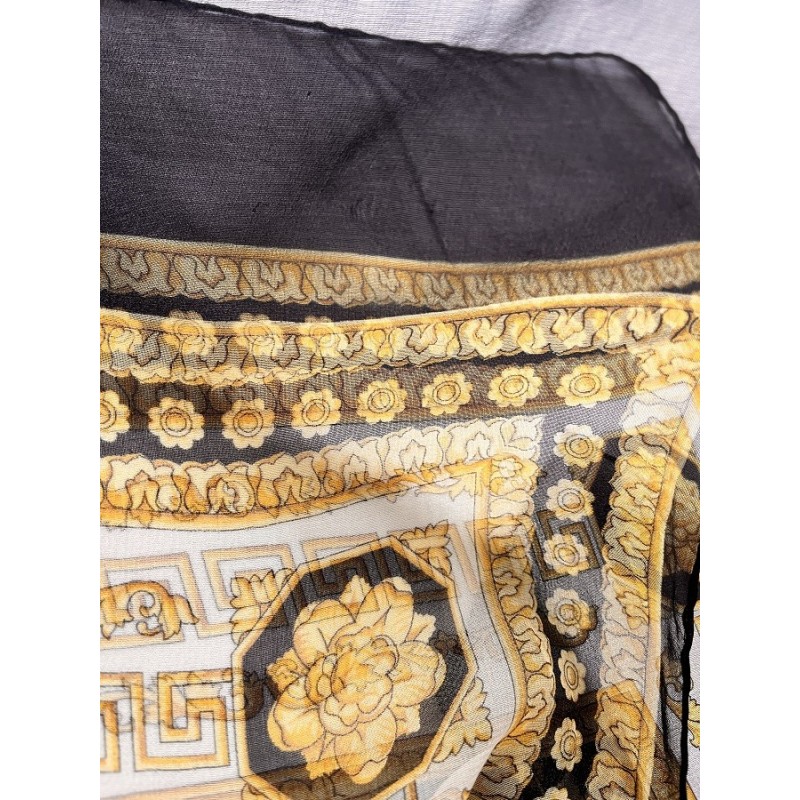 VERSACE