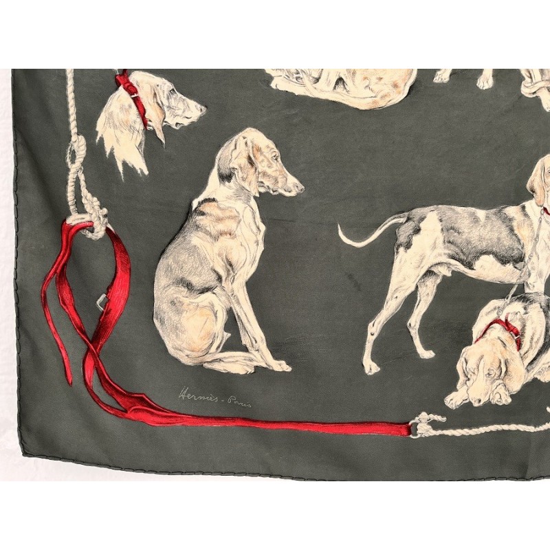 CARRÉ HERMÈS : CHIENS DE MEUTE