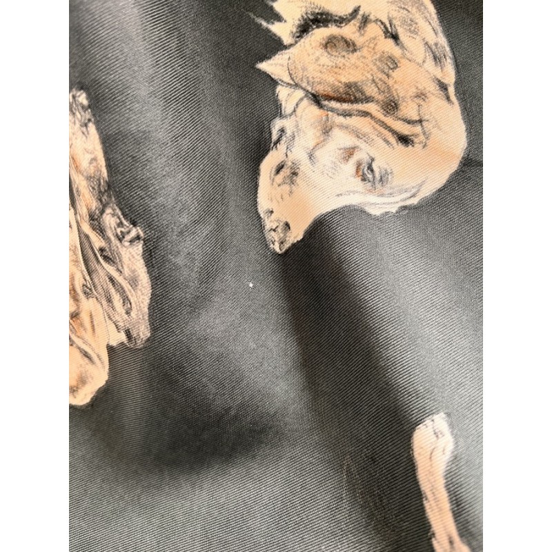 CARRÉ HERMÈS : CHIENS DE MEUTE