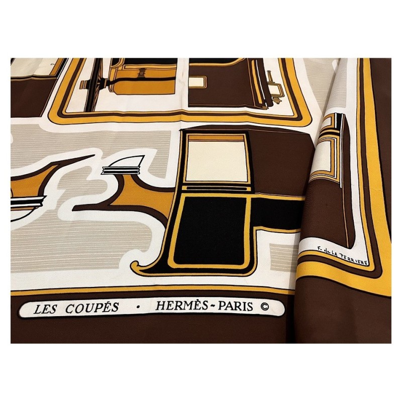 CARRÉ HERMÈS : LES COUPÉS