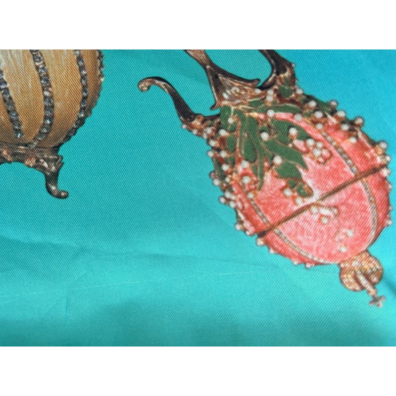 Foulard carré en soie