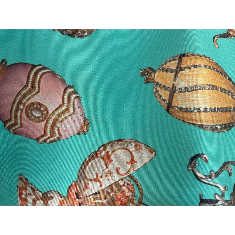 Foulard carré en soie