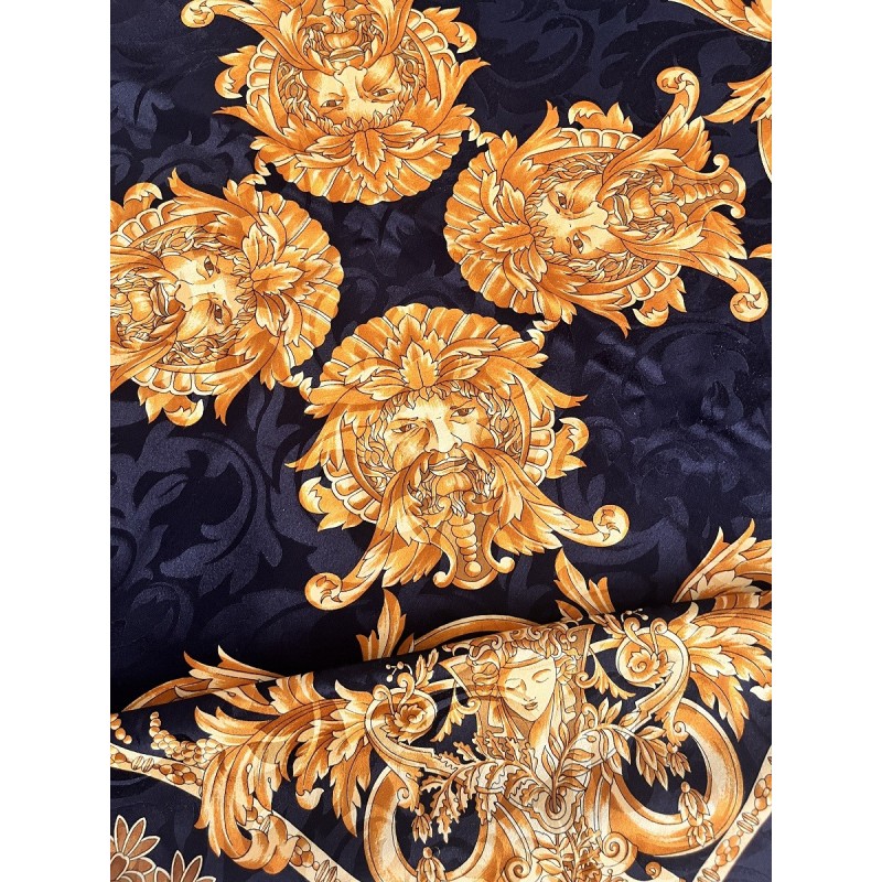 Foulard carré en soie