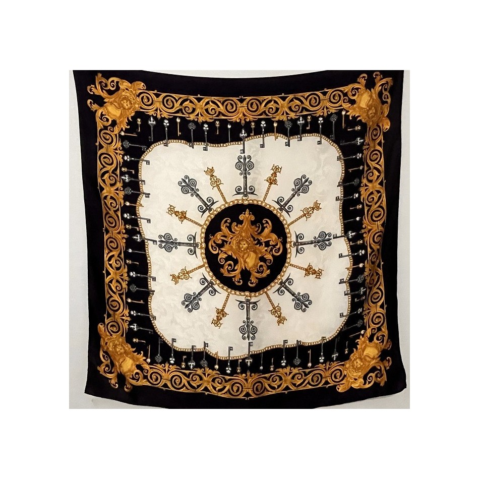 Foulard carré en soie