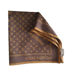 Supreme Louis Vuitton...